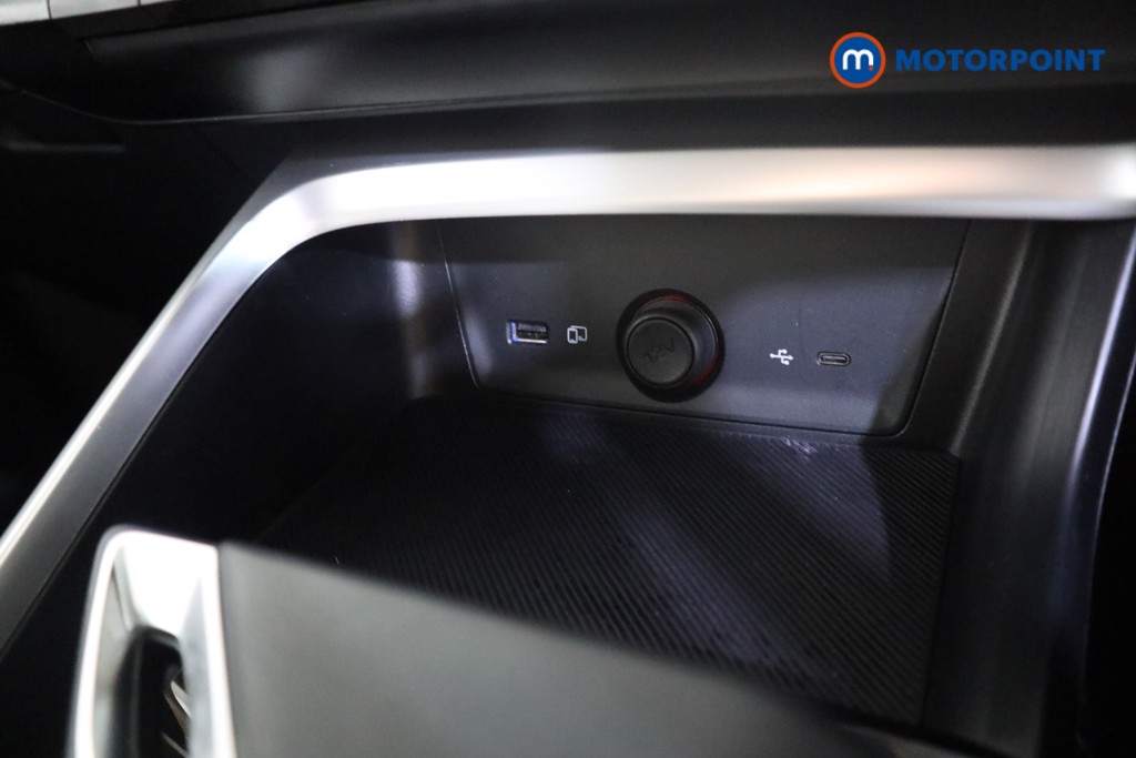 Mg Motor Uk ZS Trophy Automatic Petrol-Electric Hybrid SUV - Stock Number (1618150) - 8th supplementary image