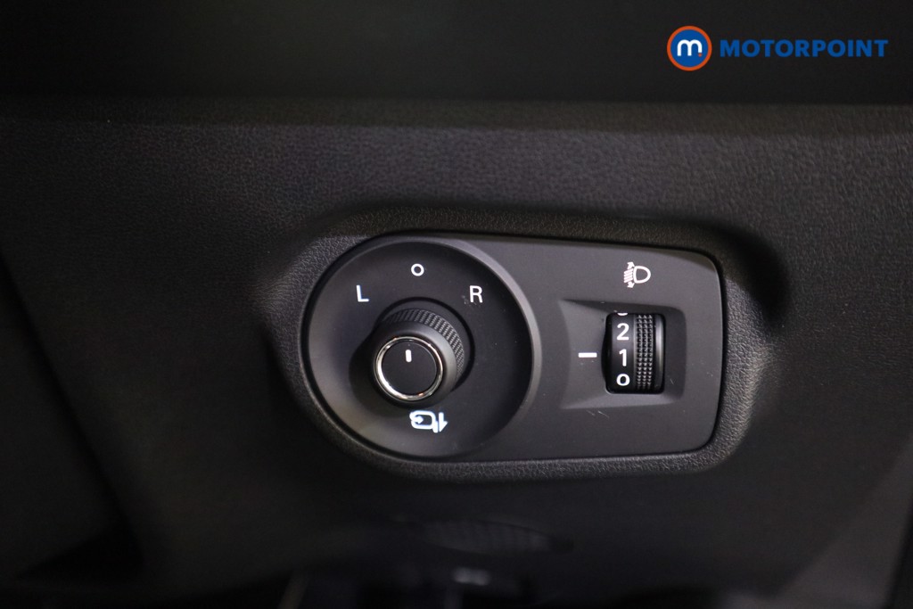 Mg Motor Uk ZS Trophy Automatic Petrol-Electric Hybrid SUV - Stock Number (1618150) - 12th supplementary image