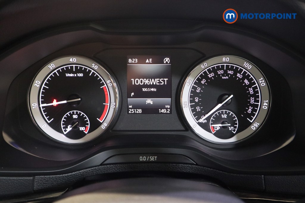 Skoda Karoq Se L Manual Petrol SUV - Stock Number (1619257) - 5th supplementary image