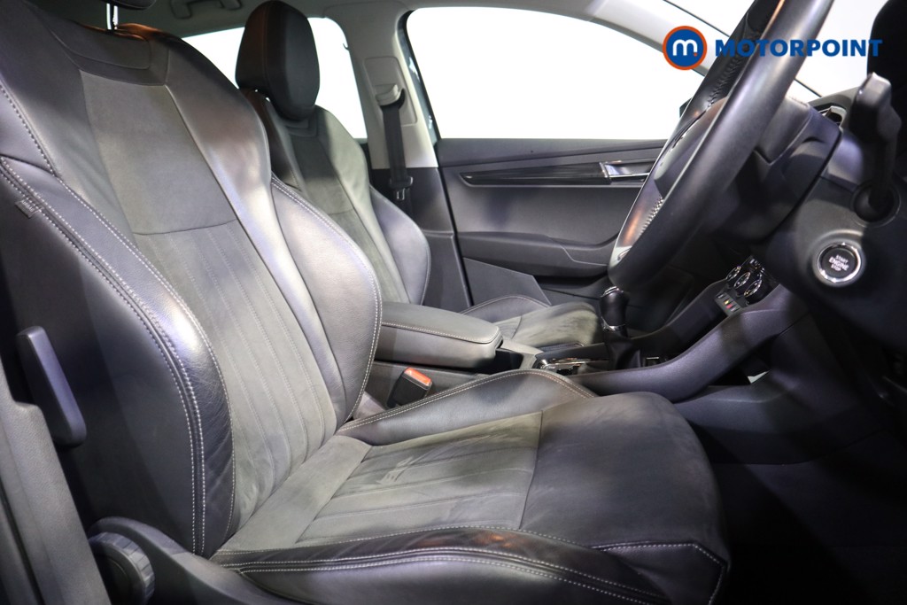 Skoda Karoq Se L Manual Petrol SUV - Stock Number (1619257) - 14th supplementary image