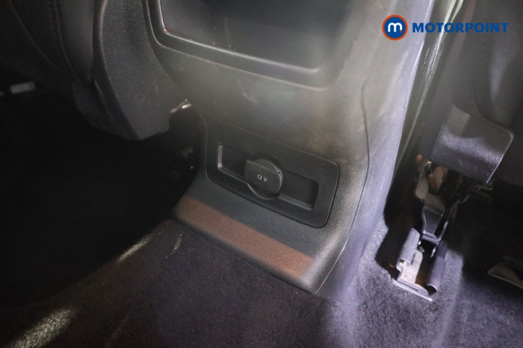 Skoda Karoq Se L Manual Petrol SUV - Stock Number (1619257) - 17th supplementary image