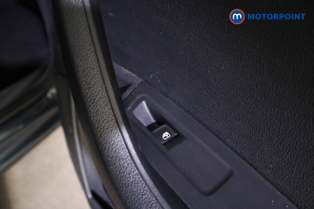 Skoda Karoq Se L Manual Petrol SUV - Stock Number (1619257) - 19th supplementary image