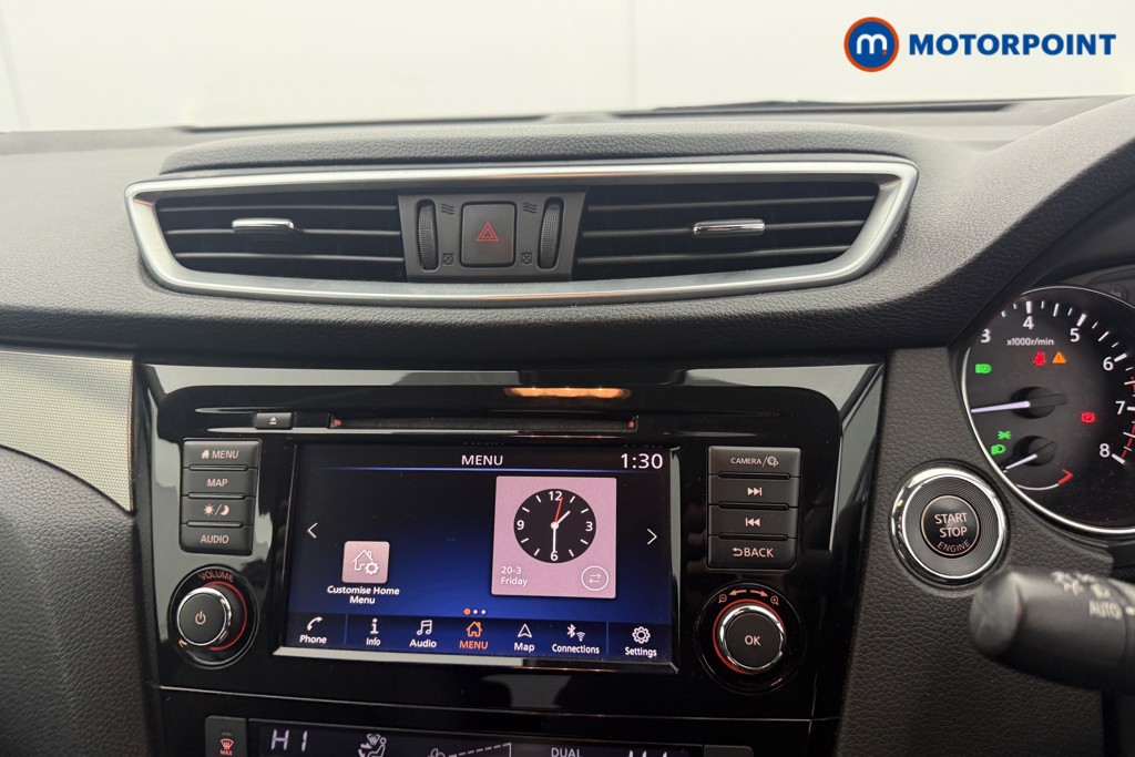 Nissan Qashqai Tekna Manual Petrol SUV - Stock Number (1620432) - 2nd supplementary image