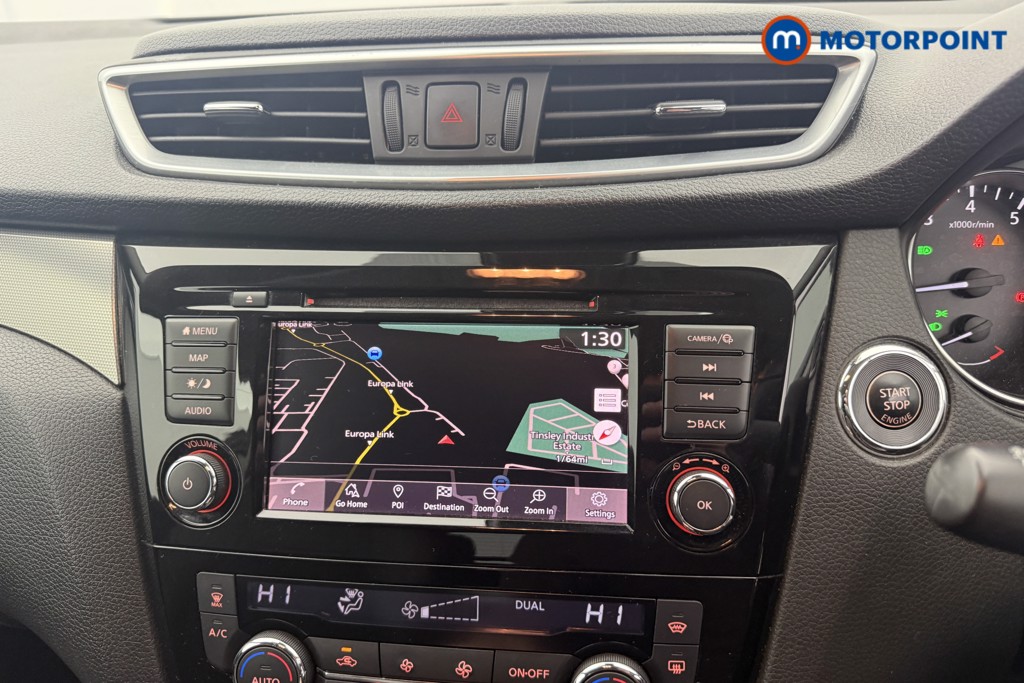 Nissan Qashqai Tekna Manual Petrol SUV - Stock Number (1620432) - 4th supplementary image