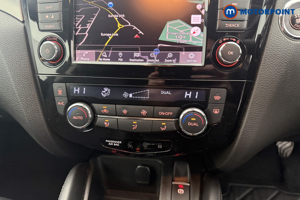 Nissan Qashqai Tekna Manual Petrol SUV - Stock Number (1620432) - 5th supplementary image