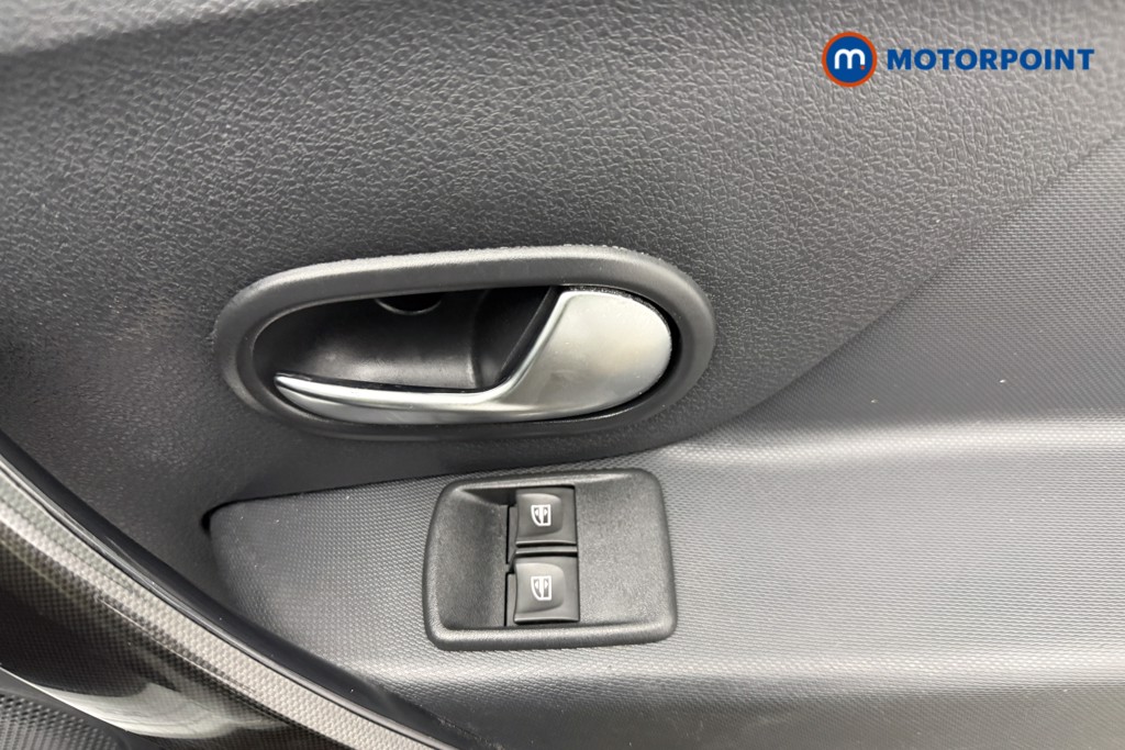 Dacia Sandero Comfort Manual Petrol Hatchback - Stock Number (1620567) - 17th supplementary image