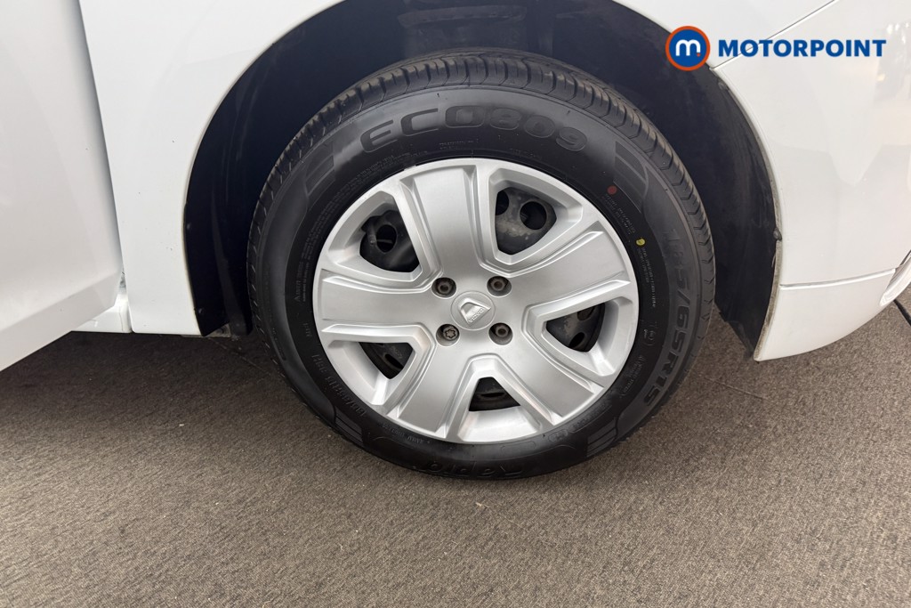 Dacia Sandero Comfort Manual Petrol Hatchback - Stock Number (1620567) - 32nd supplementary image