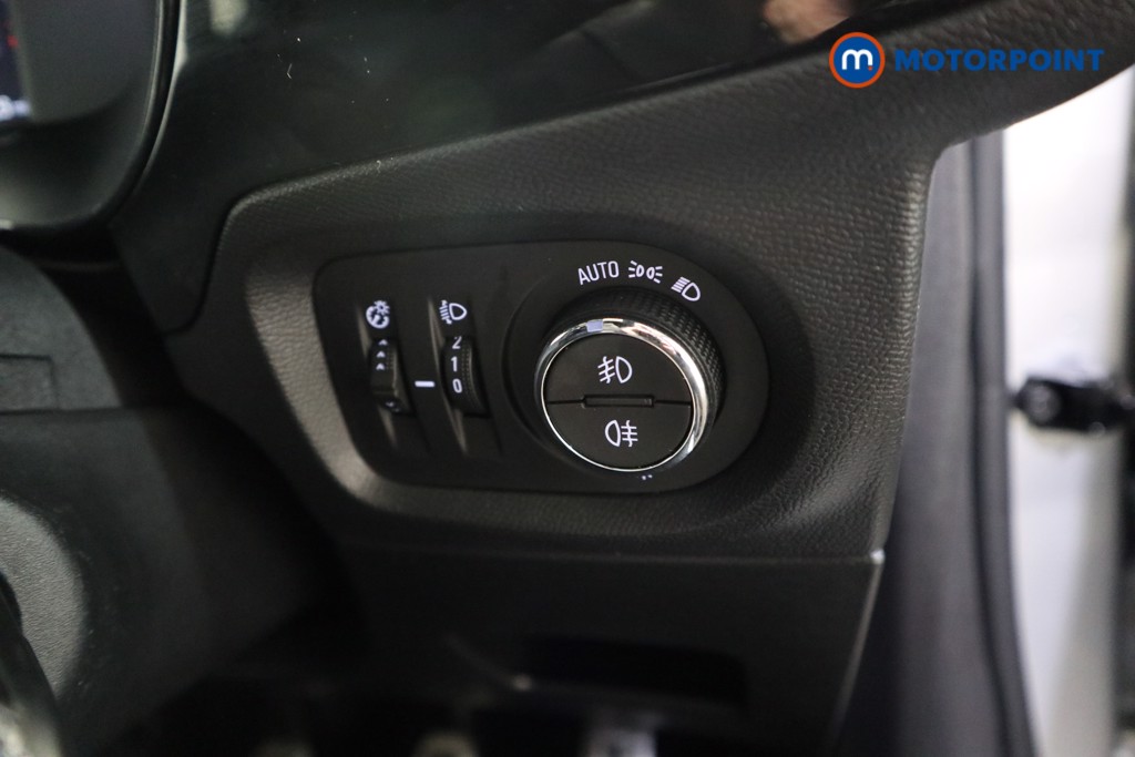 Vauxhall Corsa GS Manual Petrol Hatchback - Stock Number (1620636) - 14th supplementary image