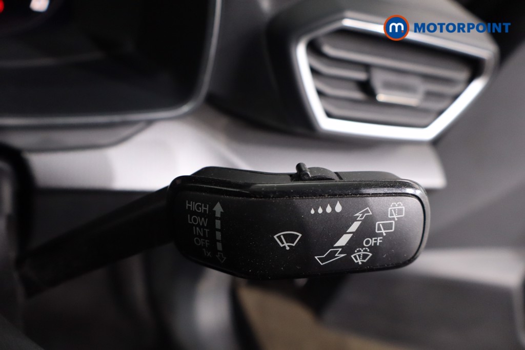 Seat Leon Se Dynamic Manual Petrol Hatchback - Stock Number (1620655) - 15th supplementary image