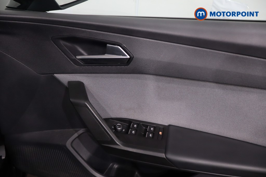 Seat Leon Se Dynamic Manual Petrol Hatchback - Stock Number (1620655) - 24th supplementary image