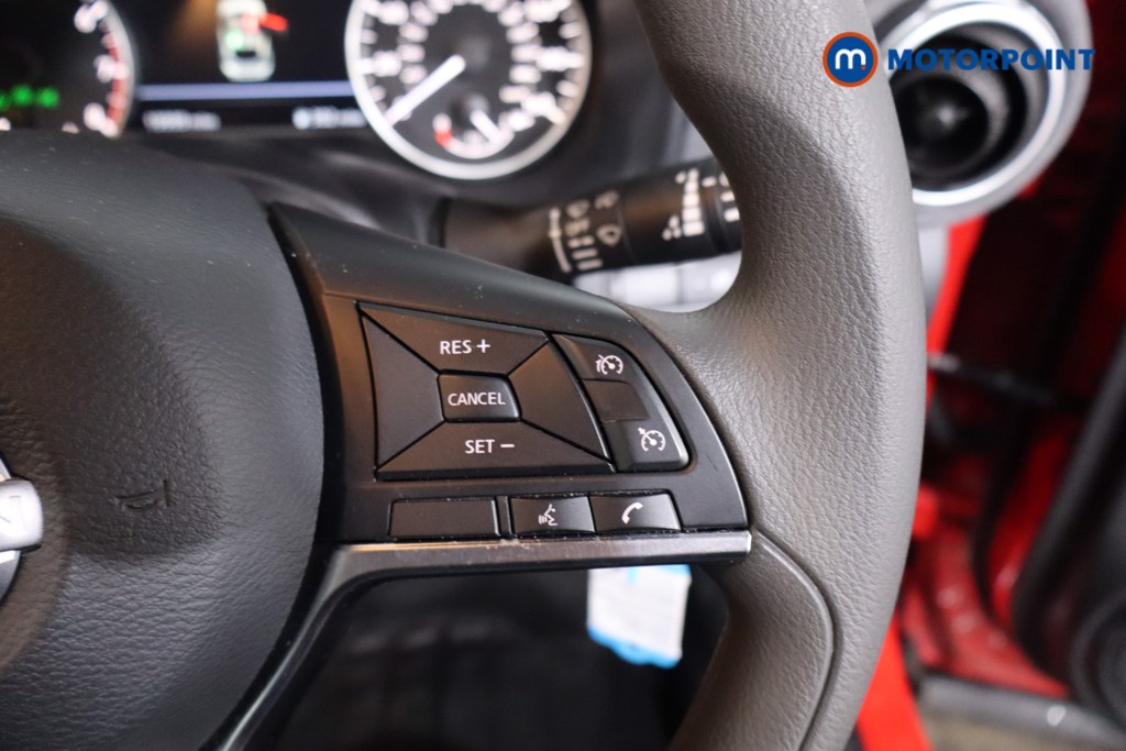 Nissan Juke Acenta Premium Manual Petrol SUV - Stock Number (1621204) - 8th supplementary image