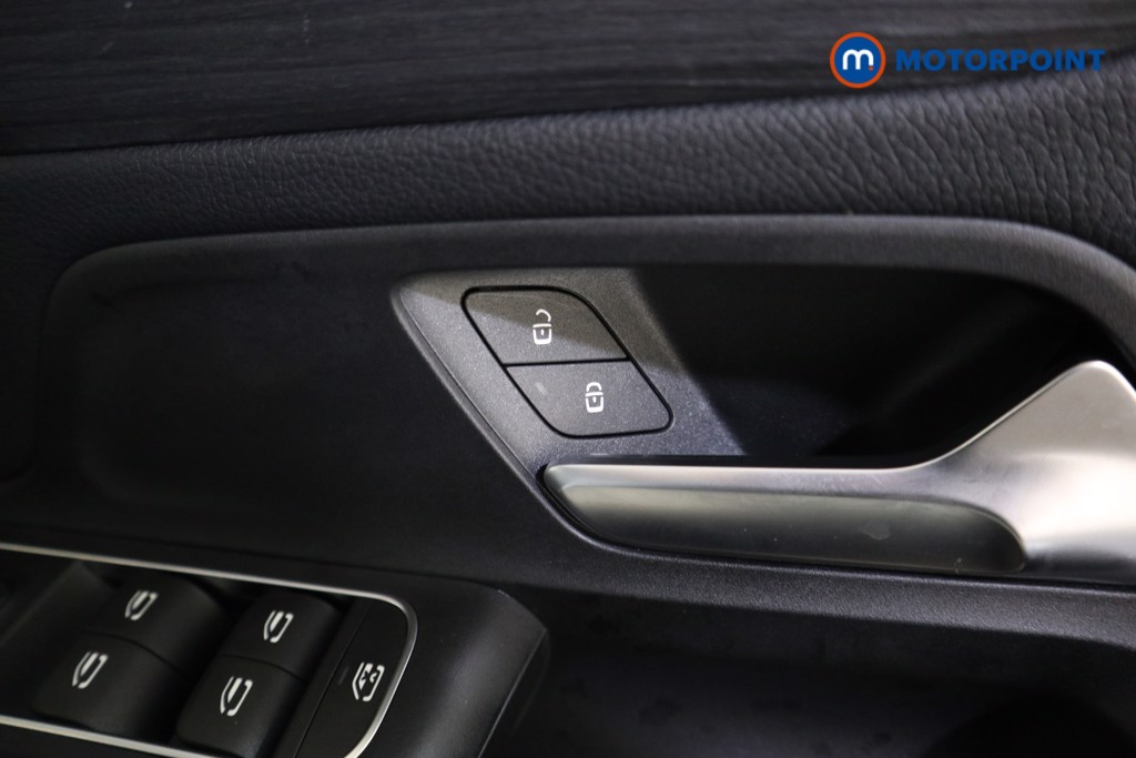 Mercedes-Benz GLA Sport Edition Automatic Petrol SUV - Stock Number (1621386) - 14th supplementary image