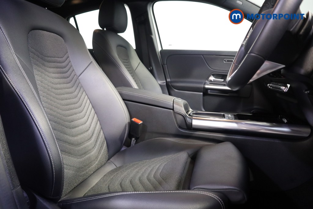 Mercedes-Benz GLA Sport Edition Automatic Petrol SUV - Stock Number (1621386) - 18th supplementary image