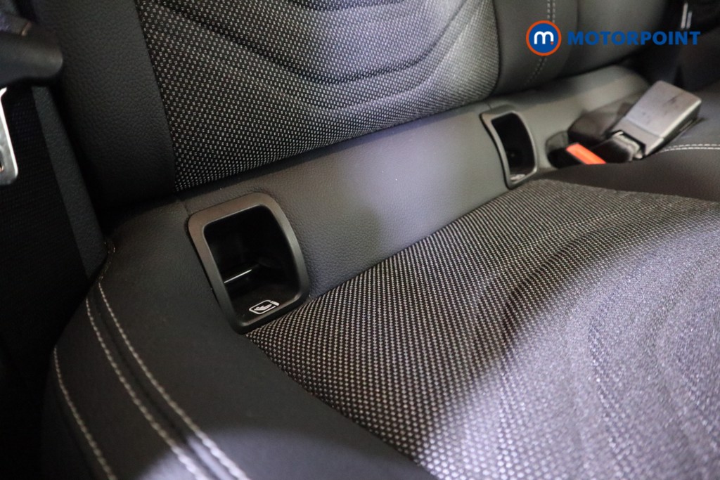 Mercedes-Benz GLA Sport Edition Automatic Petrol SUV - Stock Number (1621386) - 20th supplementary image