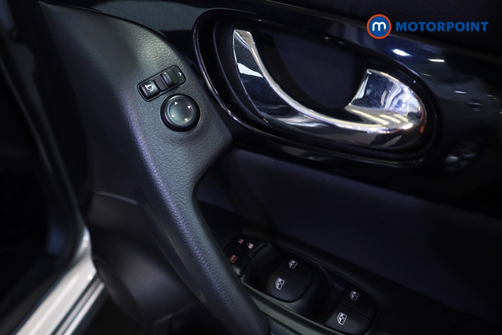 Nissan Qashqai Acenta Premium Automatic Diesel SUV - Stock Number (1621452) - 3rd supplementary image