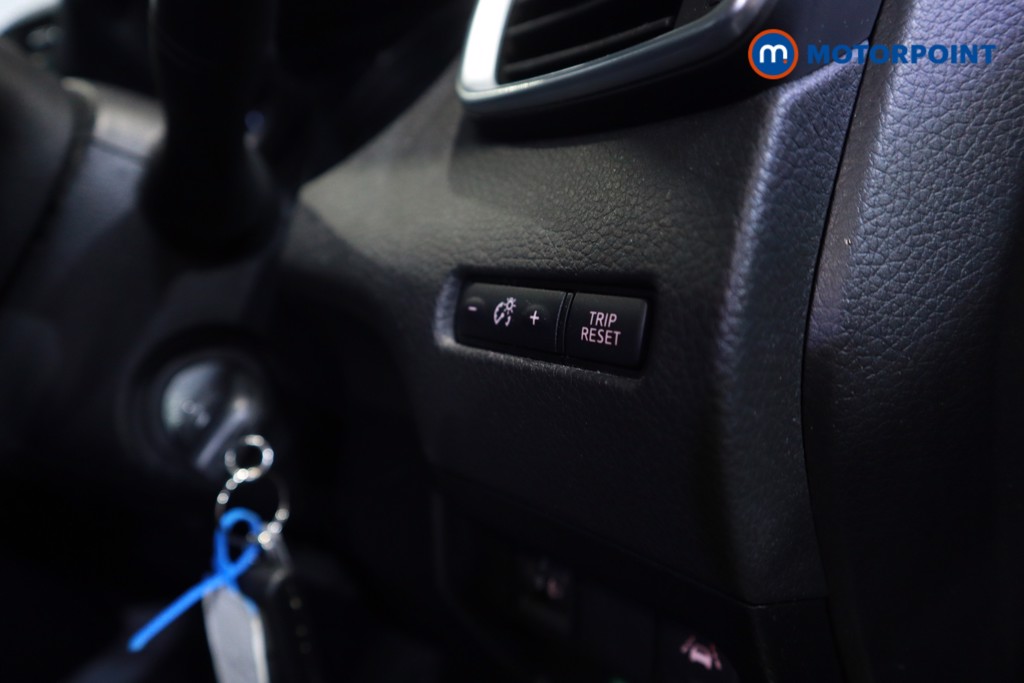 Nissan Qashqai Acenta Premium Automatic Diesel SUV - Stock Number (1621452) - 4th supplementary image