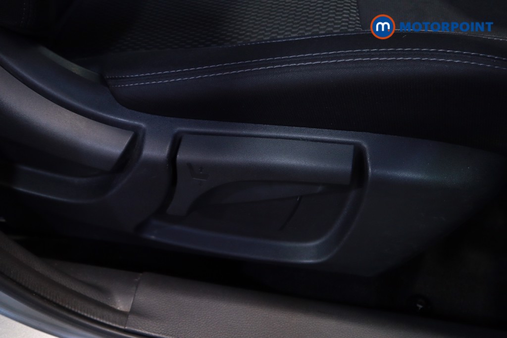 Nissan Qashqai Acenta Premium Automatic Diesel SUV - Stock Number (1621452) - 8th supplementary image