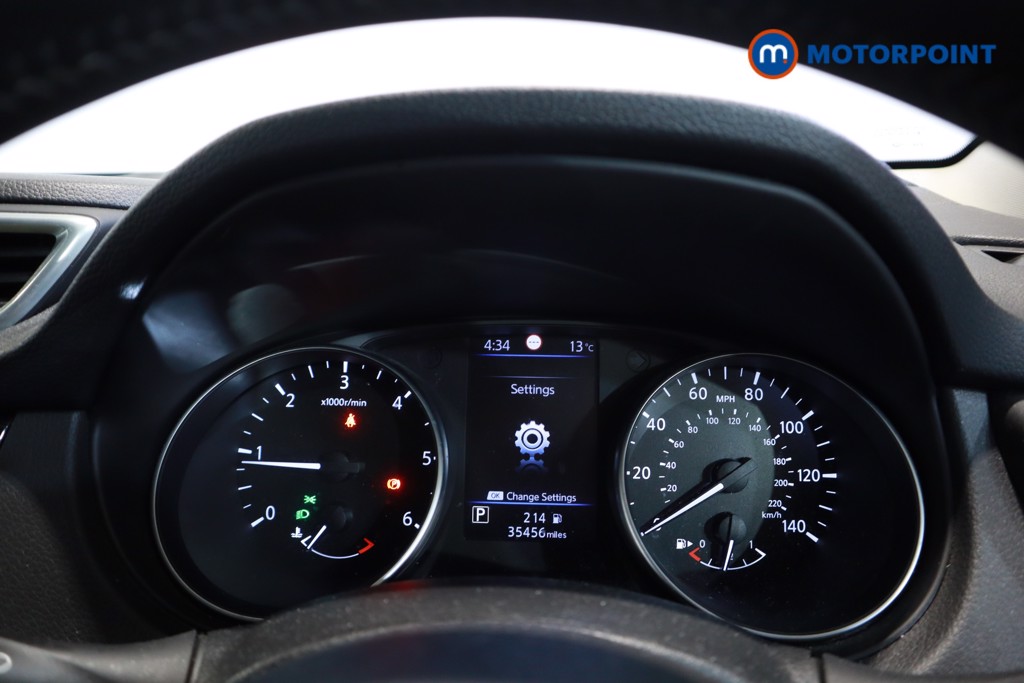 Nissan Qashqai Acenta Premium Automatic Diesel SUV - Stock Number (1621452) - 12th supplementary image