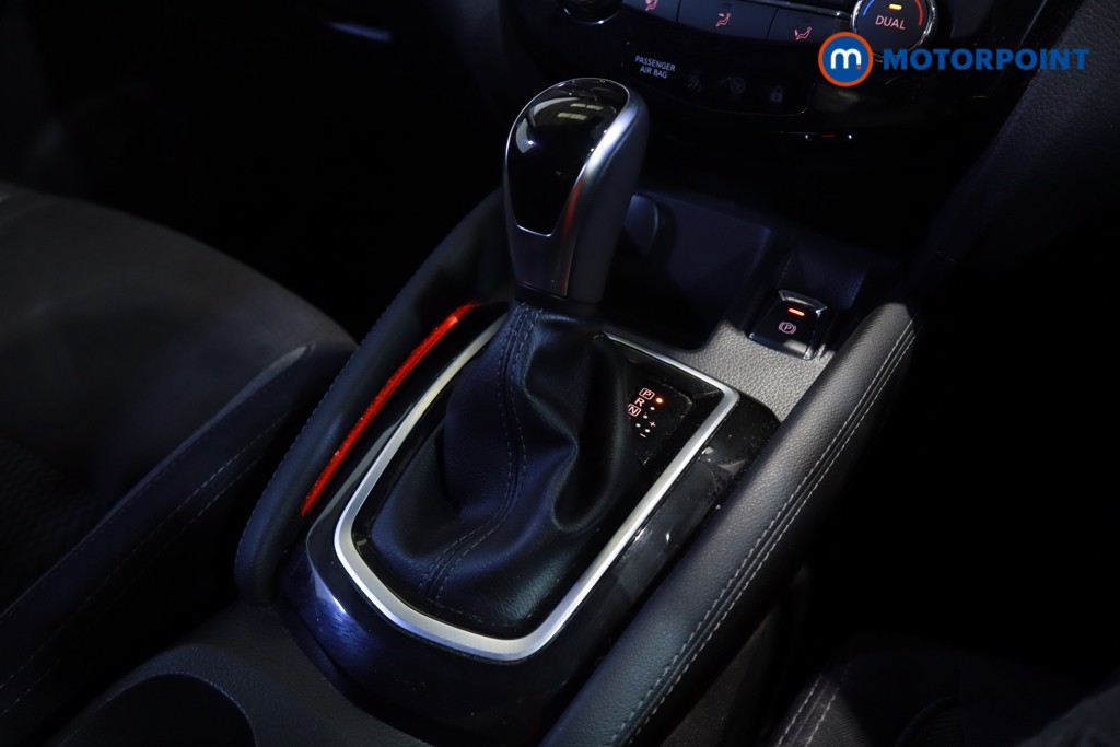 Nissan Qashqai Acenta Premium Automatic Diesel SUV - Stock Number (1621452) - 21st supplementary image