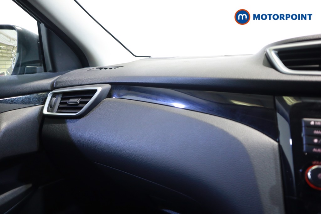 Nissan Qashqai Acenta Premium Automatic Diesel SUV - Stock Number (1621452) - 23rd supplementary image