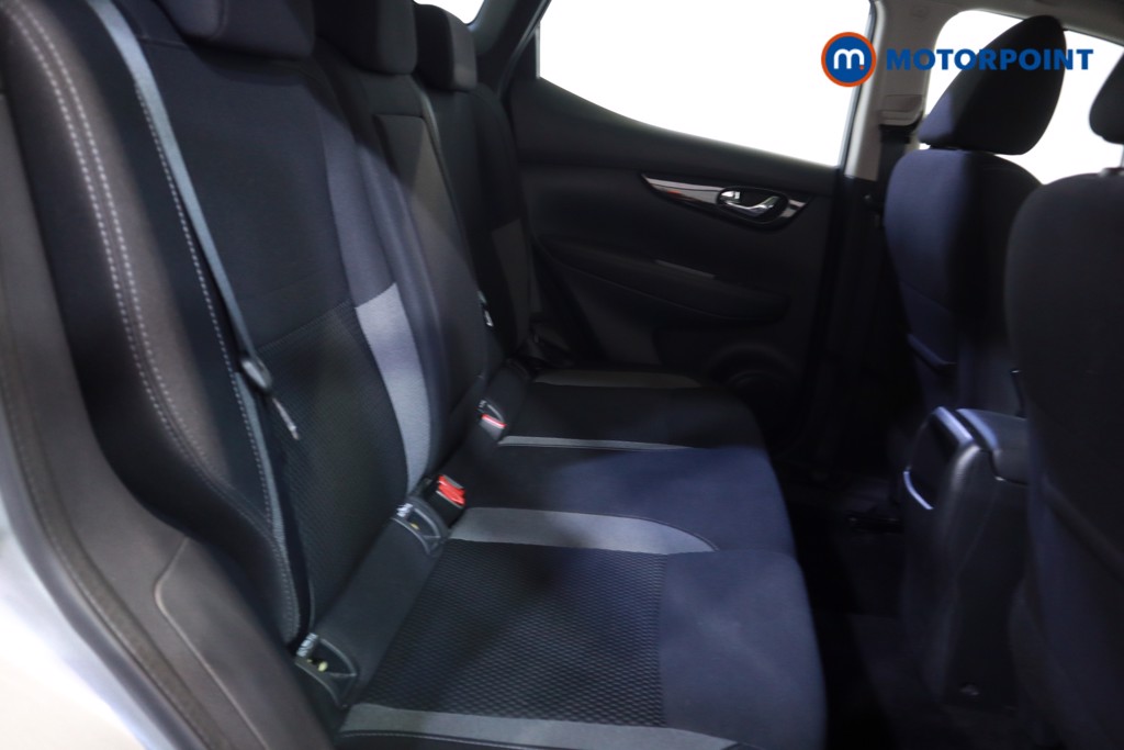 Nissan Qashqai Acenta Premium Automatic Diesel SUV - Stock Number (1621452) - 25th supplementary image