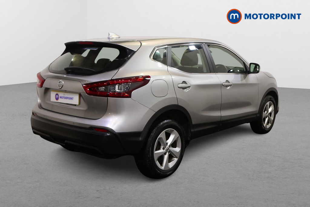 Nissan Qashqai Acenta Premium Automatic Diesel SUV - Stock Number (1621452) - Drivers side rear corner