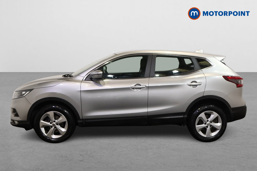 Nissan Qashqai Acenta Premium Automatic Diesel SUV - Stock Number (1621452) - Passenger side