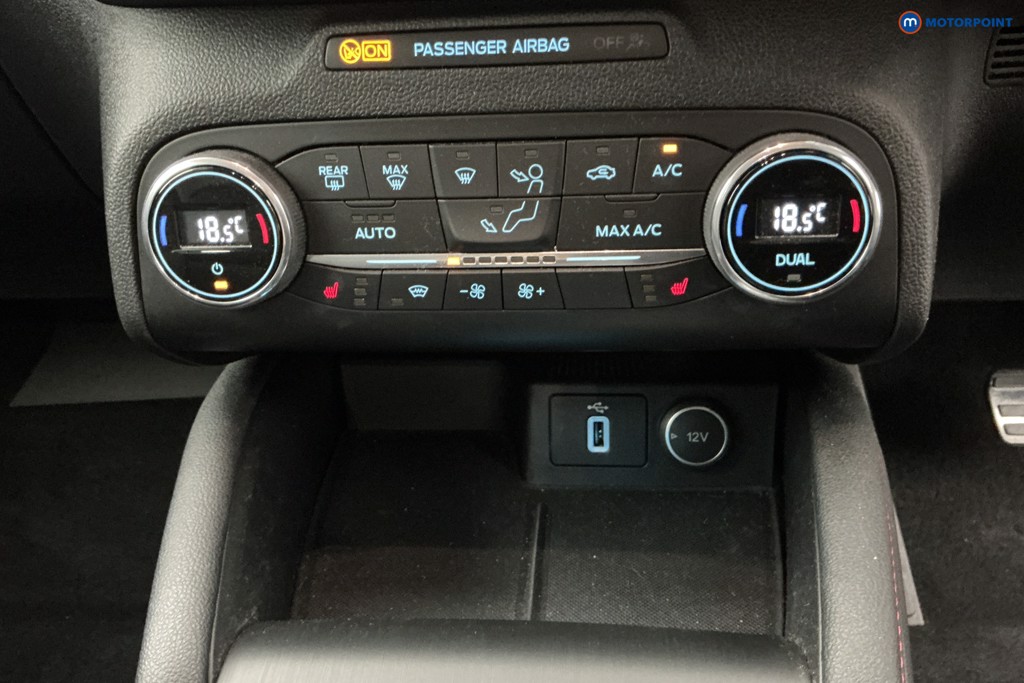 Ford Focus St-Line X Automatic Diesel Hatchback - Stock Number (1621593) - 18th supplementary image