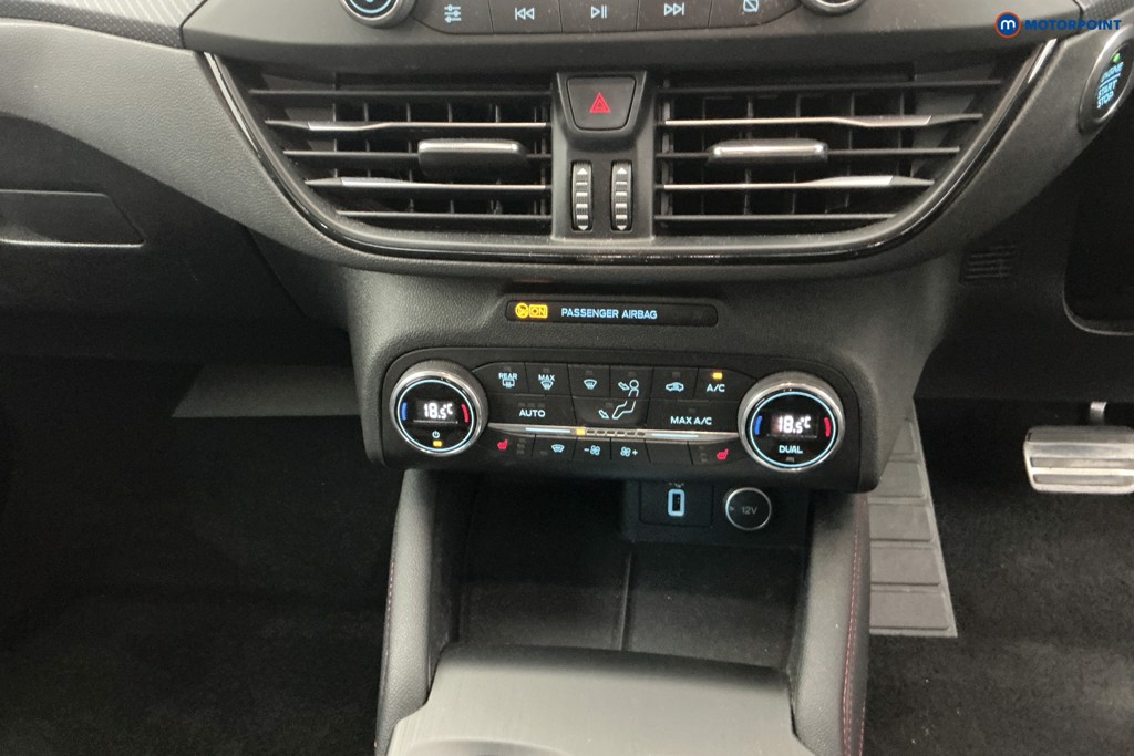 Ford Focus St-Line X Automatic Diesel Hatchback - Stock Number (1621593) - 19th supplementary image