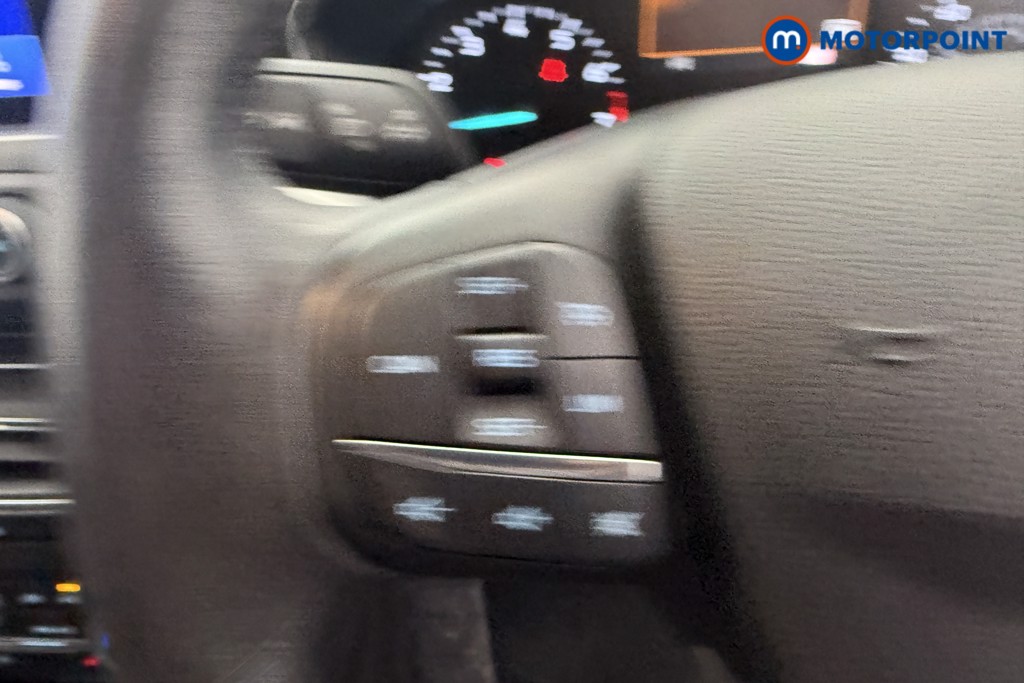 Ford Focus Titanium Manual Petrol Hatchback - Stock Number (1622536) - 8th supplementary image