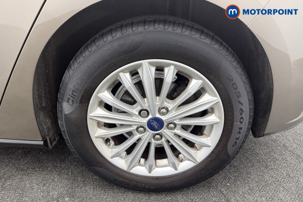 Ford Focus Titanium Manual Petrol Hatchback - Stock Number (1622536) - 31st supplementary image