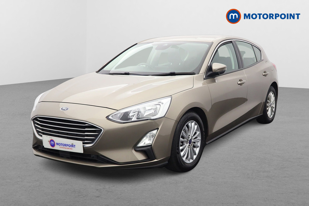 Ford Focus Titanium Manual Petrol Hatchback - Stock Number (1622536) - Passenger side front corner