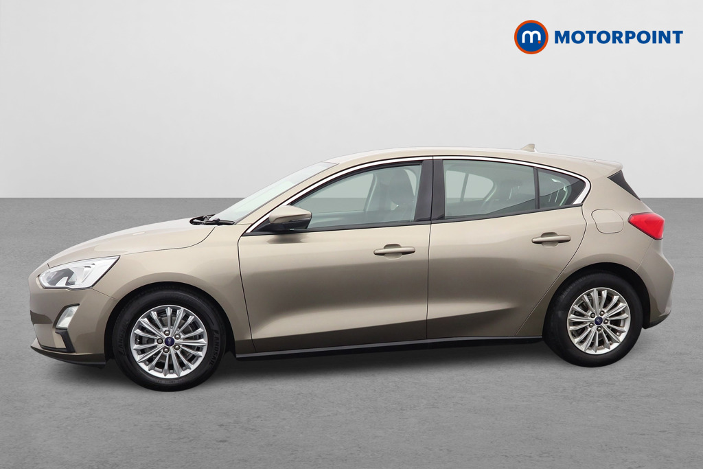 Ford Focus Titanium Manual Petrol Hatchback - Stock Number (1622536) - Passenger side