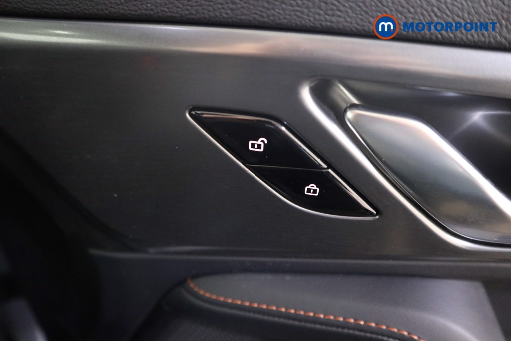 Mg Motor Uk HS SE Automatic Petrol-Electric Hybrid SUV - Stock Number (1622991) - 12th supplementary image