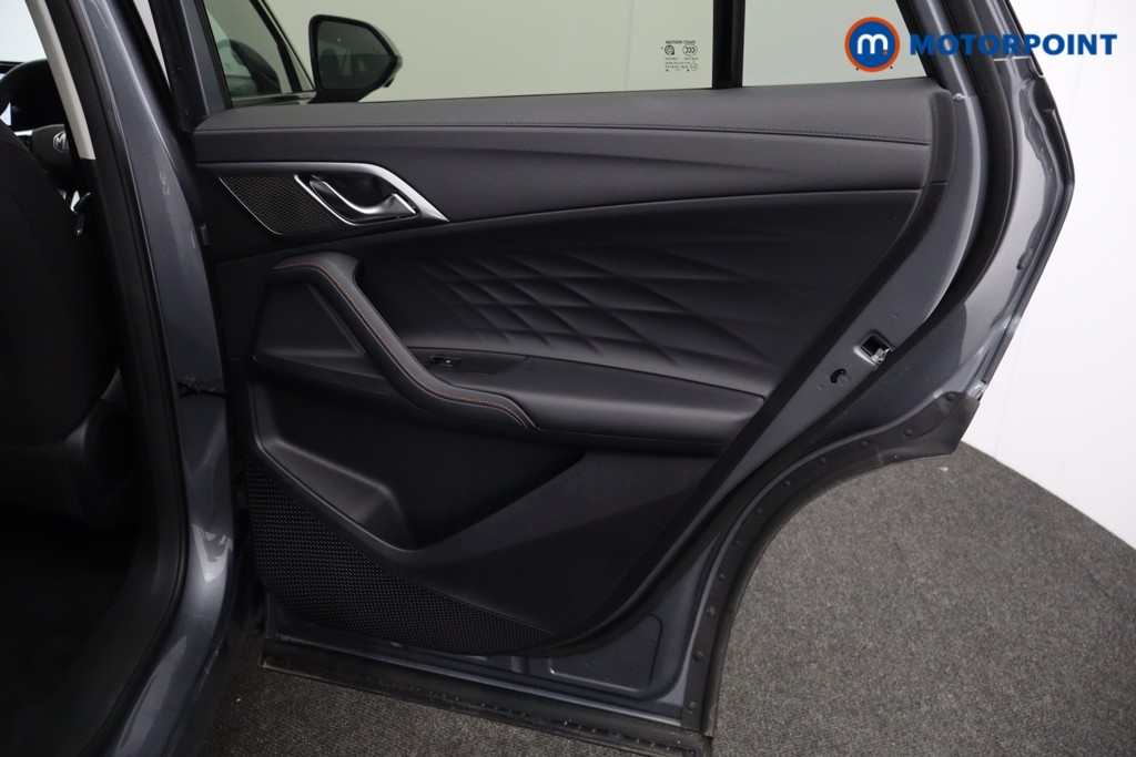 Mg Motor Uk HS SE Automatic Petrol-Electric Hybrid SUV - Stock Number (1623009) - 22nd supplementary image