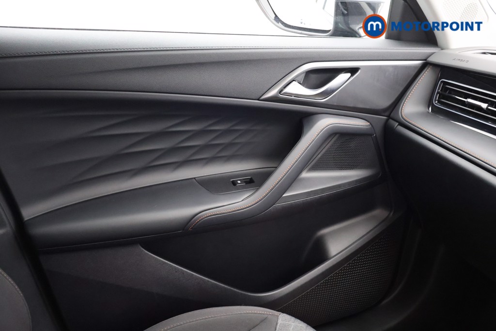 Mg Motor Uk HS SE Automatic Petrol-Electric Hybrid SUV - Stock Number (1623049) - 9th supplementary image