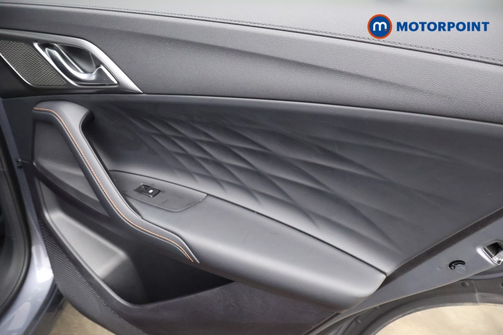 Mg Motor Uk HS SE Automatic Petrol-Electric Hybrid SUV - Stock Number (1623049) - 15th supplementary image