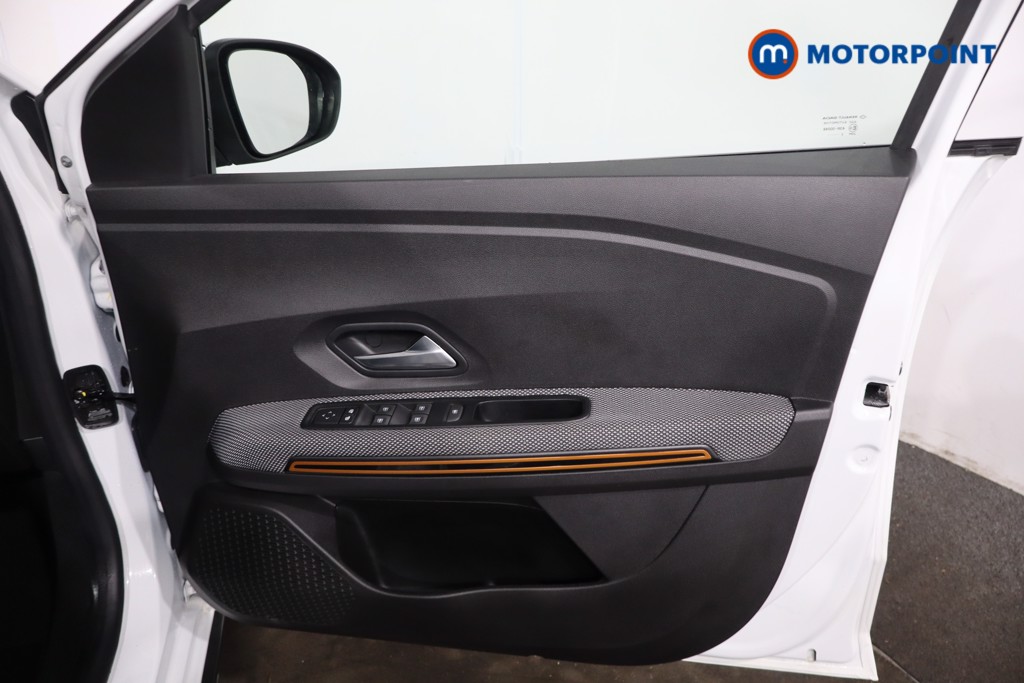 Dacia Sandero Stepway Prestige Automatic Petrol Hatchback - Stock Number (1623461) - 24th supplementary image