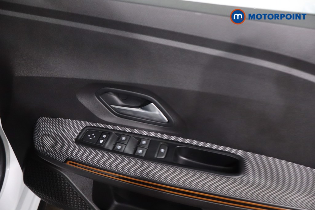 Dacia Sandero Stepway Prestige Automatic Petrol Hatchback - Stock Number (1623461) - 25th supplementary image