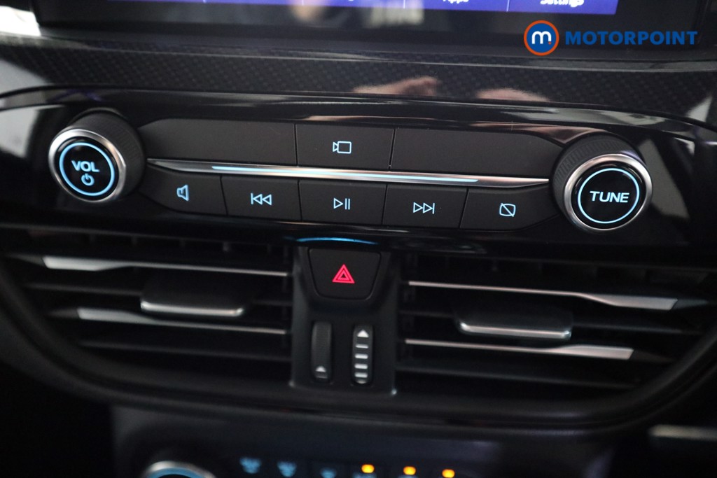 Ford Kuga Black Package Edition Automatic Petrol Plug-In Hybrid SUV - Stock Number (1623501) - 7th supplementary image