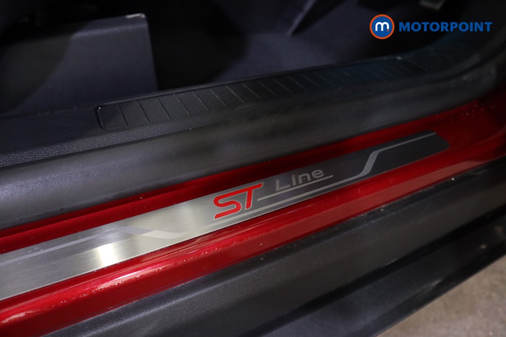 Ford Kuga Black Package Edition Automatic Petrol Plug-In Hybrid SUV - Stock Number (1623501) - 15th supplementary image