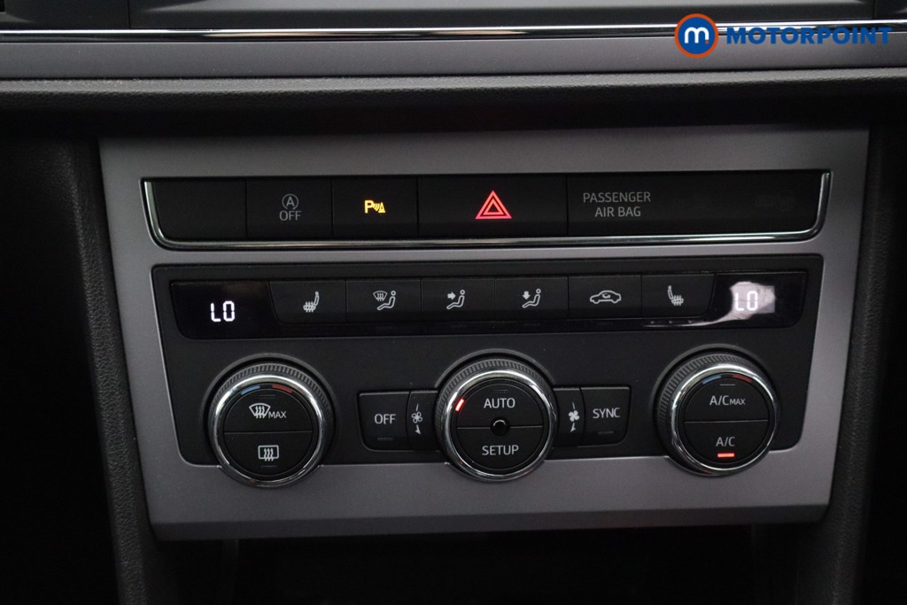 Seat Leon Xcellence Technology Manual Petrol Hatchback - Stock Number (1623868) - 3rd supplementary image
