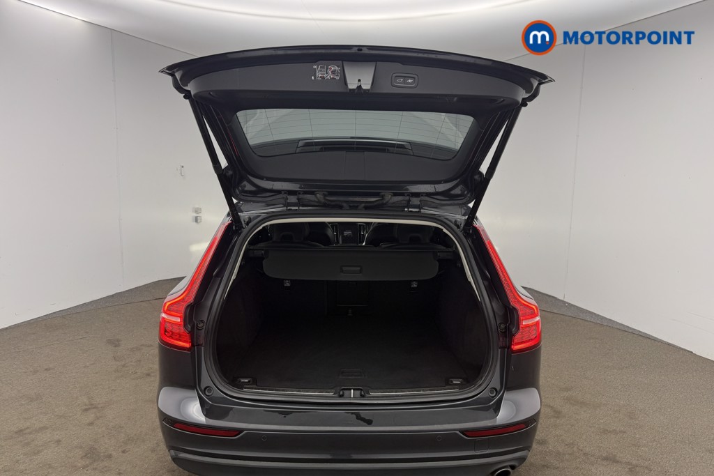Volvo V60 Momentum Pro Automatic Diesel Estate - Stock Number (1624567) - 7th supplementary image
