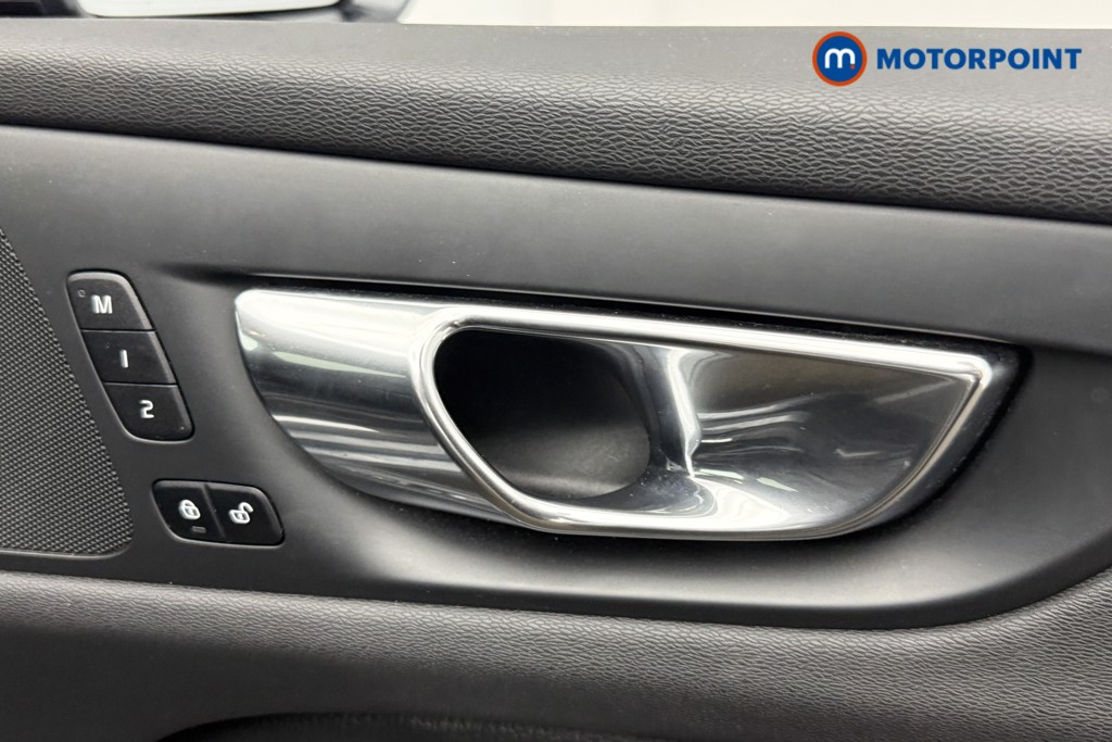 Volvo V60 Momentum Pro Automatic Diesel Estate - Stock Number (1624567) - 25th supplementary image