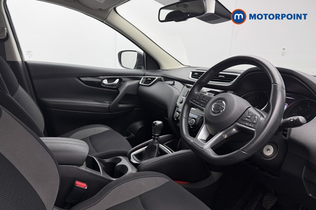 Nissan Qashqai Acenta Manual Diesel SUV - Stock Number (1624610) - 5th supplementary image
