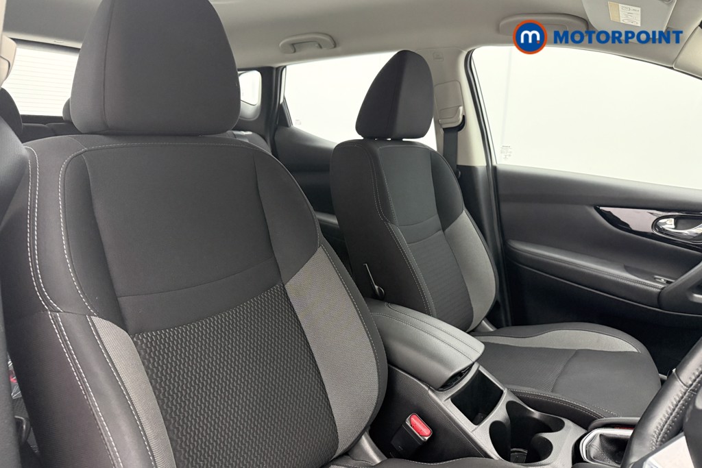 Nissan Qashqai Acenta Manual Diesel SUV - Stock Number (1624610) - 6th supplementary image