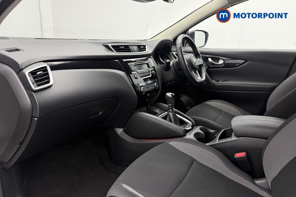Nissan Qashqai Acenta Manual Diesel SUV - Stock Number (1624610) - 8th supplementary image