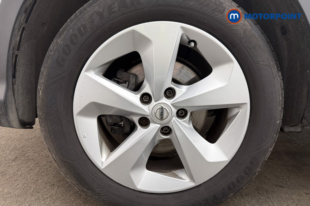 Nissan Qashqai Acenta Manual Diesel SUV - Stock Number (1624610) - 1st supplementary image