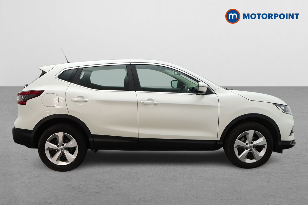 Nissan Qashqai Acenta Manual Diesel SUV - Stock Number (1624610) - Drivers side