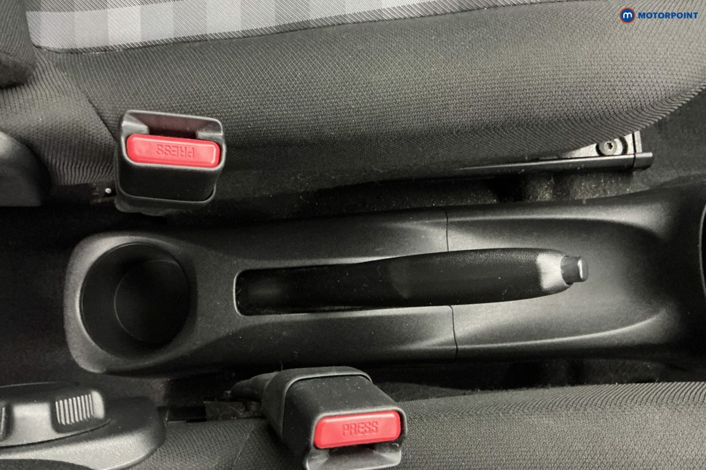 Peugeot 108 Allure Manual Petrol Hatchback - Stock Number (1625159) - 17th supplementary image